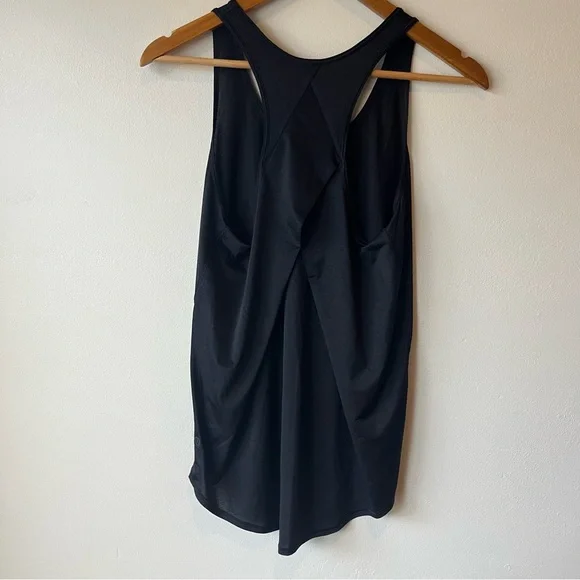 Lululemon Essential Tank Pleated *Jersey
Black - Picture 4 of 9